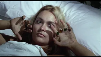 Maribel Martin, Alexandra Bastedo – The Blood Spattered Bride (1972)