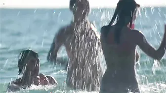 Alyson Best, Helen Hemingway, Manuia Taie, Deborah Gray, Luan Peters - Pacific Banana (1981)