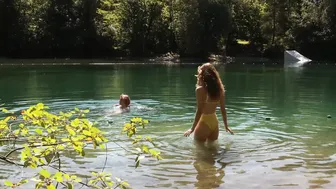 Elena Wolff, Julia Windischbauer, Melanie Sidhu - Para dies (2022)