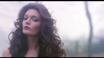 Sarah Douglas, Suzanne Stone - The Brute (1977)