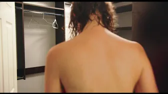 Claire Milligan, Serra Naiman - Goldilocks and the Two Bears (2024)