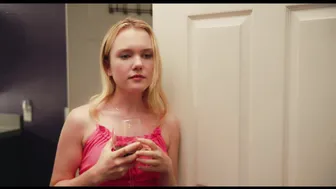 Claire Milligan, Serra Naiman - Goldilocks and the Two Bears (2024)