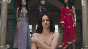 Franciska Töröcsik, Vivien Rujder, Mariann Hermanyi, Adel Jordan, Panka Kovacs, Elena Rusconi, etc - Rise of the Raven s01e01-03 (2025)