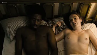 Jamie Neumann, Emily Meade, Maggie Gyllenhaal - The Deuce s01e02 (2017)