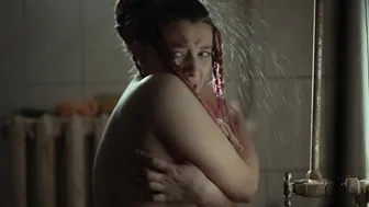 Elizaveta Yuryeva, Polina Gukhman, Mila Ershova- Tsygane. Ulitsa Shekspira s01e03 (2025)