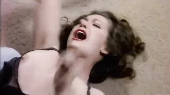 Uschi Digard, Ann Marie, Deborah McGuire, Shari Eubank, Sharon Kelly - Supervixens (1975)