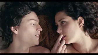 Ximena Romo, Erendira Ibarra – La vida inmoral de la pareja ideal (2016)