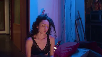 Naian Gonzalez Norvind, Maria Evoli, Martha Cristiana Merino, Ximena Romo - Amsterdam s01e01-10 (2022)