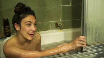 Carmen Alba, Katia Sanelli, Laura Balo - Divino tesoro (2024)