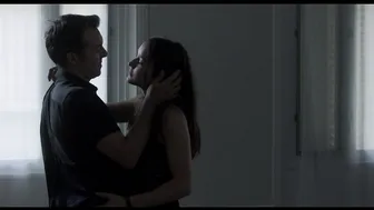 Anais Demoustier – Living on Love Alone (D'amour et d'eau fraîche) (2010)