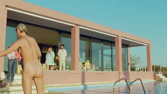 Ariane Labed, Mackenzie Davis, Nadine Labaki, Freya Hannan-Mills - Swimming Home (2024)