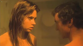 June Chadwick, Dawn Dunlap – Forbidden World (1982)