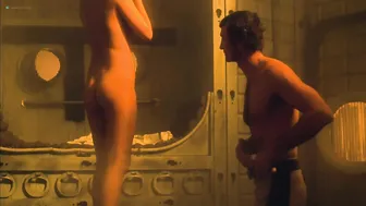 June Chadwick, Dawn Dunlap – Forbidden World (1982)