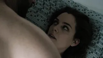 Riley Keough – The Girlfriend Experience S01E010-11-12-13 (2016)