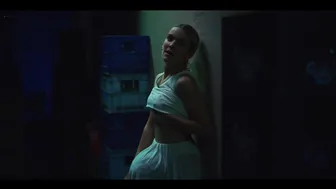 Pommelien Thijs, Ayana Doucouré, Manouk Pluis, etc - High Tides (Knokke Off) s02e01-08 (2025)