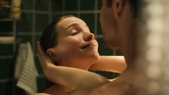 Willa Fitzgerald, Jessica Rothe, Karina Palacio, Damaris Vega - Pulse s01e01-10 (2025)