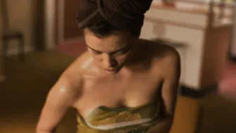 Sophie Cookson, Ellie Bamber - The Trial of Christine Keeler s01e01-02 (2019)