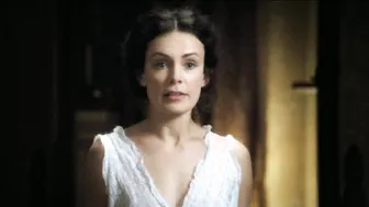 Kate Elliott, Chelsie Preston Crayford, Chelsea McEwan Millar - Bliss (2011)