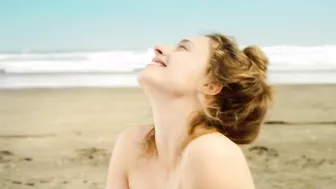 Kate Elliott, Chelsie Preston Crayford, Chelsea McEwan Millar - Bliss (2011)