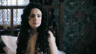 Kate Elliott, Chelsie Preston Crayford, Chelsea McEwan Millar - Bliss (2011)