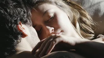 Aura Armengol, Laura Carrasco, Andrea López Claros - Amor s01 (2024-2025)