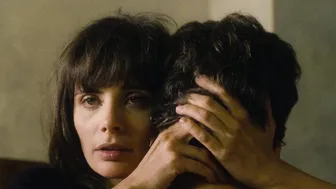 Marie Trintignant - Wings of Fame (1990)