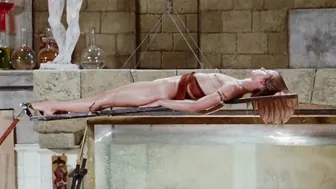 Dalila Di Lazzaro, Monique van Vooren, etc – Flesh for Frankenstein (1973)