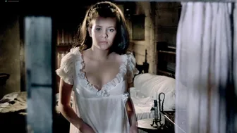 Madeleine Collinson, Mary Collinson – Twins of Evil (1971)