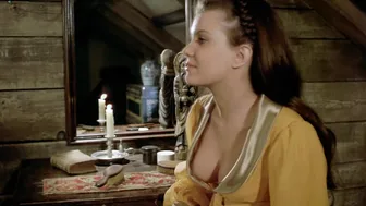 Madeleine Collinson, Mary Collinson – Twins of Evil (1971)