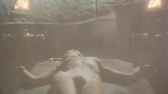 Madeleine Collinson, Mary Collinson – Twins of Evil (1971)