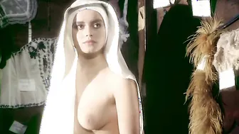 Gloria Guida, Femi Benussi - La novizia (1975)