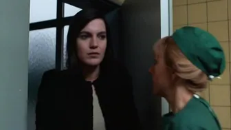 Angela Winkler, etc - Die verlorene Ehre der Katharina Blum (1975)