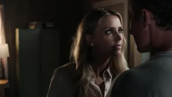 Riley Voelkel, etc – Hightown s02e10 (2020)