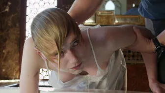 Elizabeth Debicki – The Night Manager s01e06 (2016)