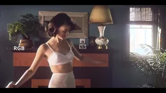 Daisy Edgar-Jones, Sasha Calle - On Swift Horses (2024)