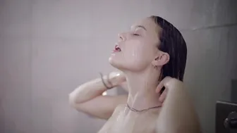 Vivien Konig, Mareike Zwahr, Maeva Roth, Susi Studentkowski, Dana Marie Esch - Even Closer Hautnah s01e01-06 (2021)