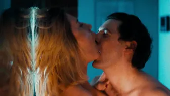 Adèle Exarchopoulos, Mallory Wanecque - Beating Hearts (L'Amour ouf) (2024)