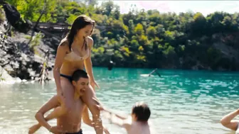 Adèle Exarchopoulos, Mallory Wanecque - Beating Hearts (L'Amour ouf) (2024)