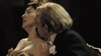 Laura Harring – Love in the Time of Cholera (2007)