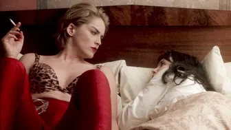 Marine Vacth, Isabelle Adjani, Emmanuelle Devos - Mascarade (2022)