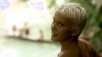 Annie Belle – Forever Emmanuelle (1976)