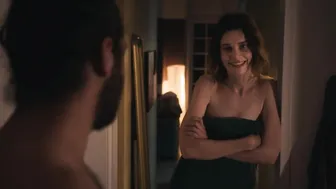 Camille Rutherford, Claire Dumas - Platonique s01e01-08 (2022)