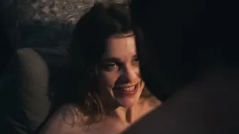 Camille Rutherford, Claire Dumas - Platonique s01e01-08 (2022)