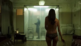 Yuliya Khlynina, Sabina Akhmedova, Polina Pushkaruk, Olga Venikova, Stasya Miloslavskaya - Call Center (2020)