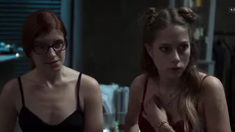 Yuliya Khlynina, Sabina Akhmedova, Polina Pushkaruk, Olga Venikova, Stasya Miloslavskaya - Call Center (2020)