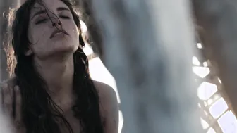 Veronika Strapková, Helen Woigk, Anezka Hessová etc - Die Puppenspieler (2017)