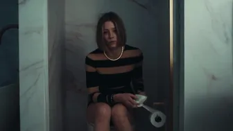 Elizabeth Banks, Jessica Biel - The Better Sister s01e01-06 (2025)