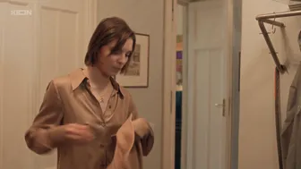 Vasilisa Perelygina, Aleksandra Rebenok, Yuliya Aleksandrova, Yulia Snigir - Kesha dolzhen umeret s01e05 (2023)