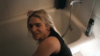 Amita Rao, Lucy Freyer, Julia Fox, etc - Adults s01e01-08 (2025)