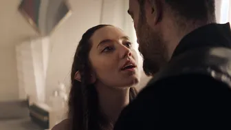 Mirren Mack, Sophia Brown - The Witcher Blood Origin s01e01-03 (2022)